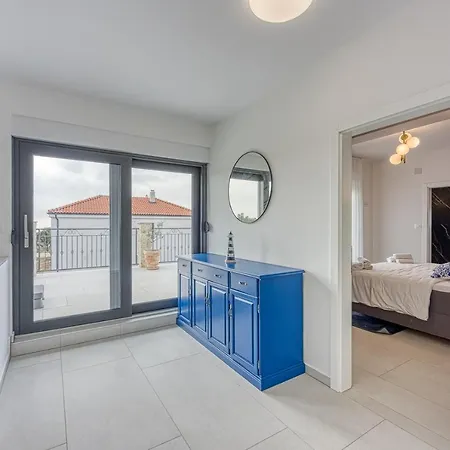 Klementina With Pool And Whirlpool Vila *