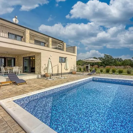 Klementina With Pool And Whirlpool Villa *