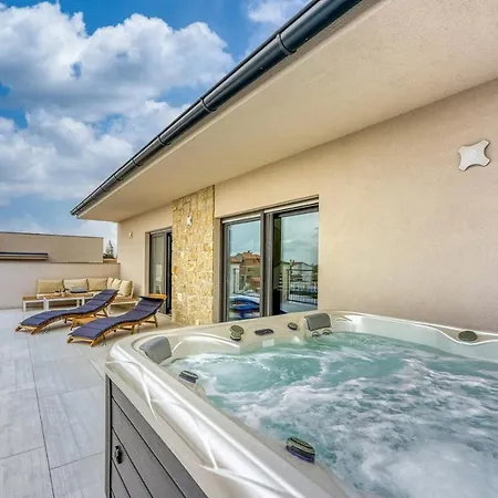 Villa Klementina With Pool And Whirlpool Krnica