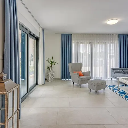 Villa Klementina With Pool And Whirlpool Krnica